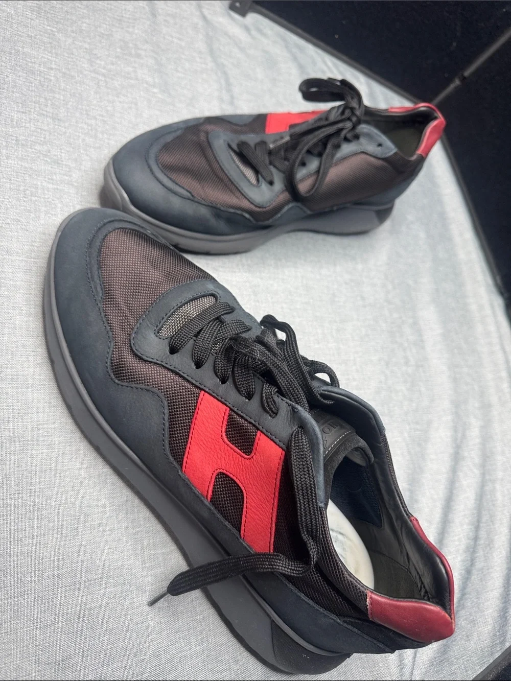 Hogans, interactive sports shoes men’s size 9‎